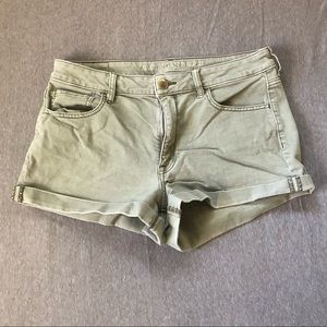 American Eagle army green shorts